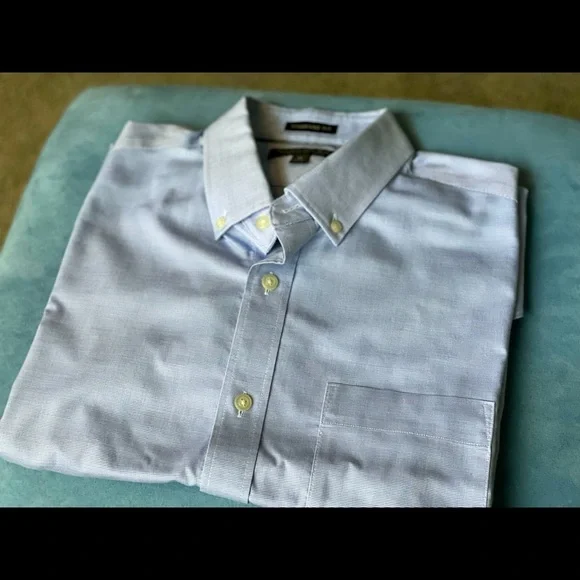 Banana Republic Shirt - Picture 2 of 3
